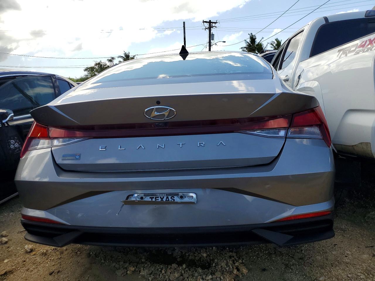 2023 HYUNDAI ELANTRA SEL photo 11