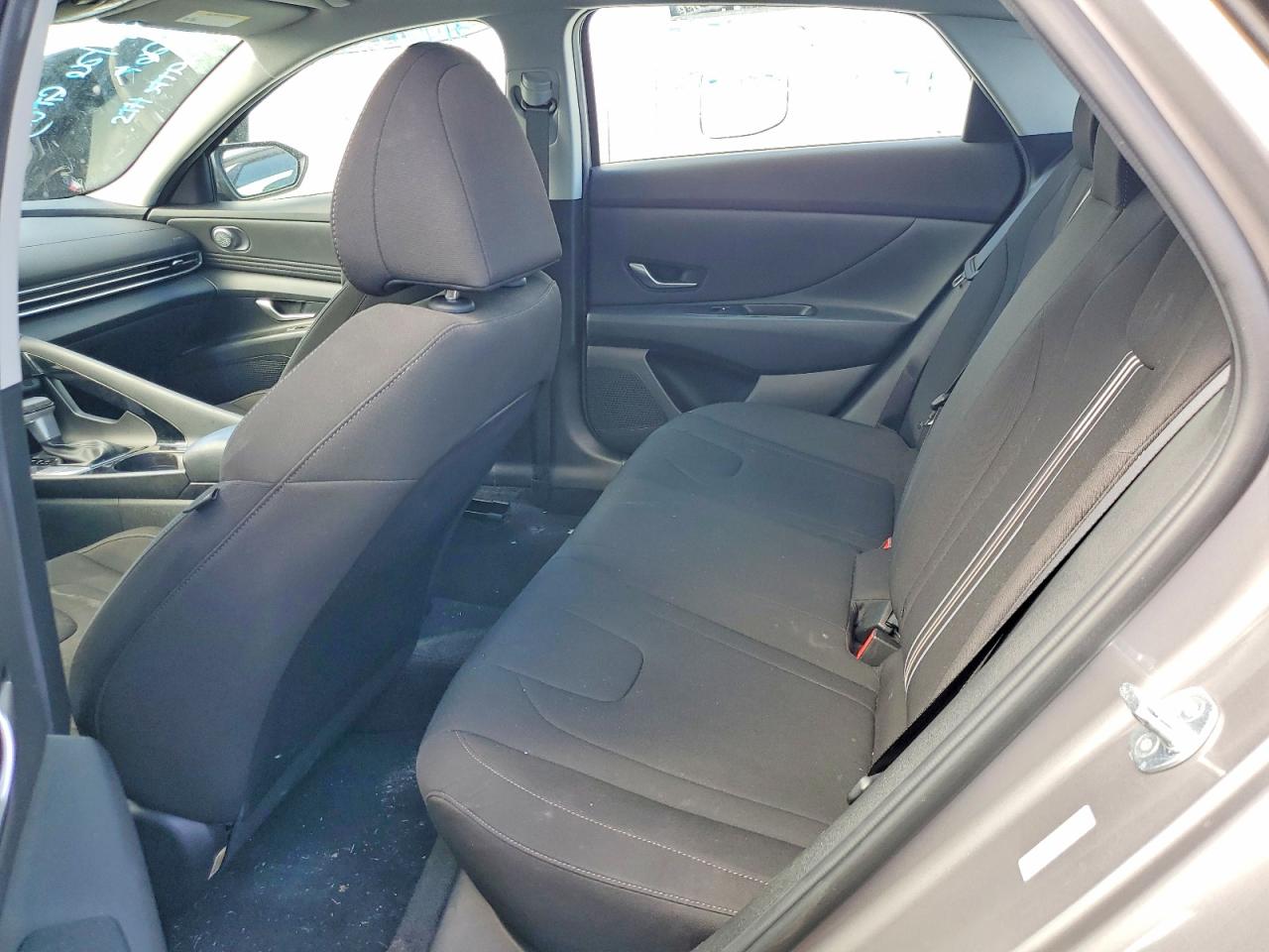 2023 HYUNDAI ELANTRA SEL photo 19