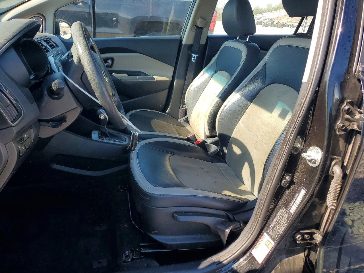 2017 KIA RIO LX photo 13
