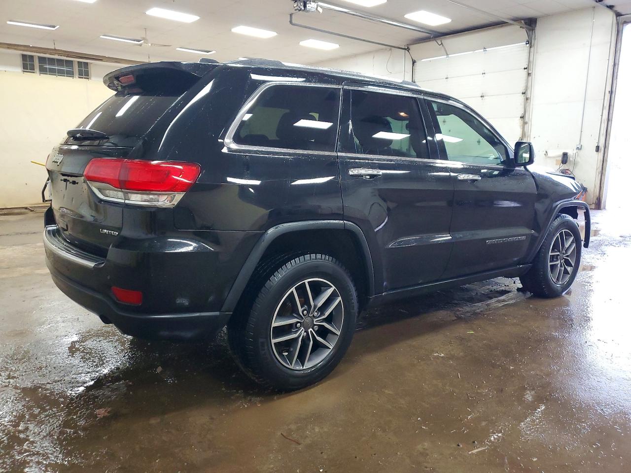 2019 JEEP GRAND CHEROKEE LIMITED photo 3