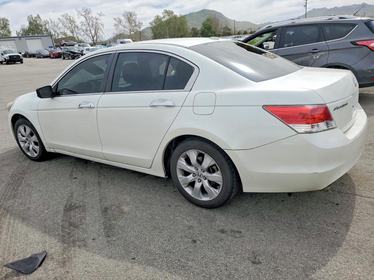 2010 HONDA ACCORD EXL photo 2