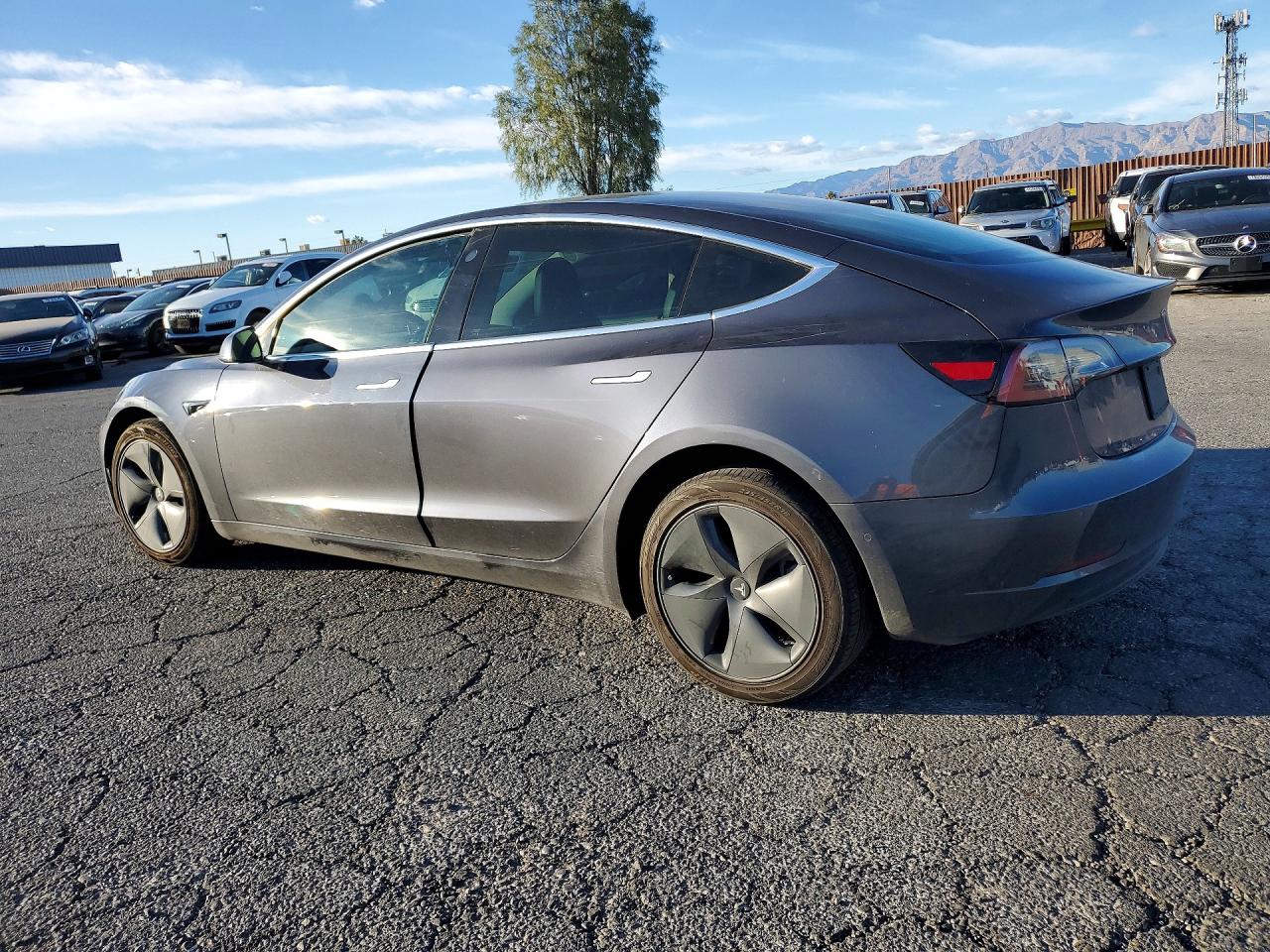 2020 TESLA MODEL 3 photo 2