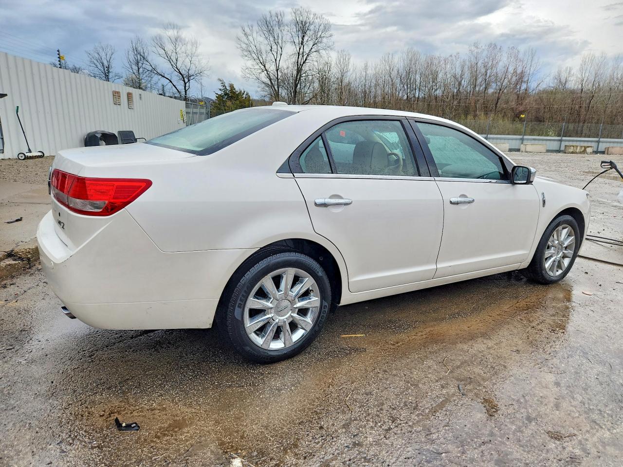 2012 LINCOLN MKZ photo 3