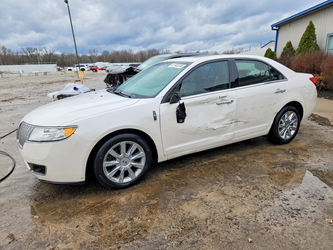 2012 LINCOLN MKZ