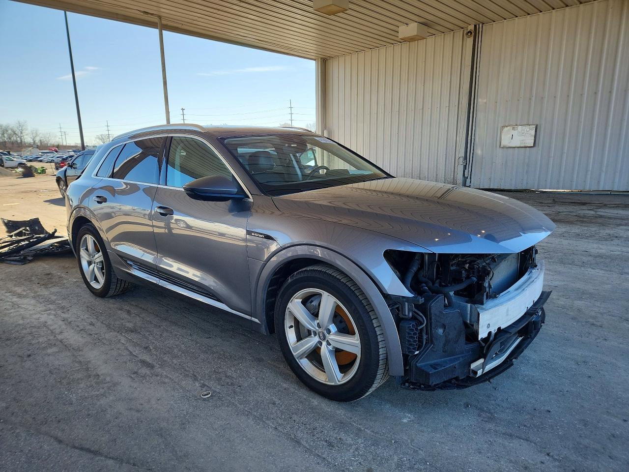 2019 AUDI E-TRON PRESTIGE photo 4