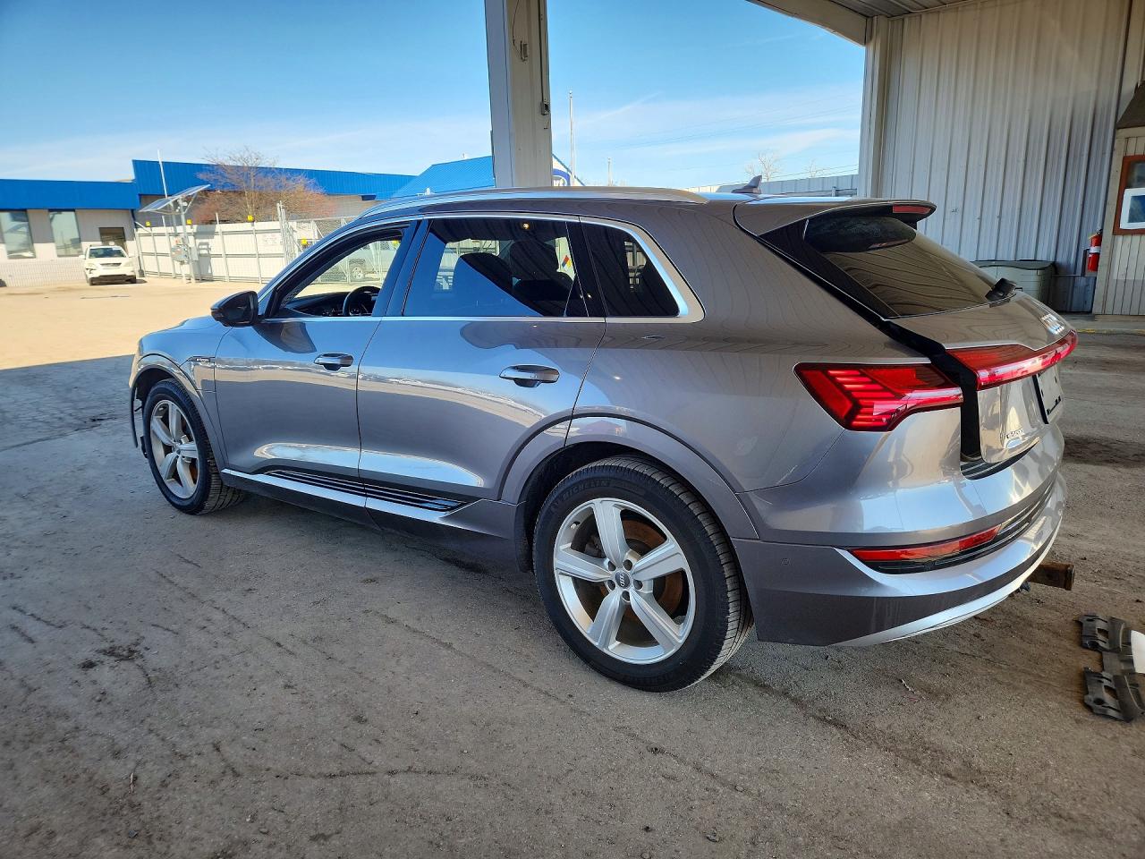 2019 AUDI E-TRON PRESTIGE photo 2
