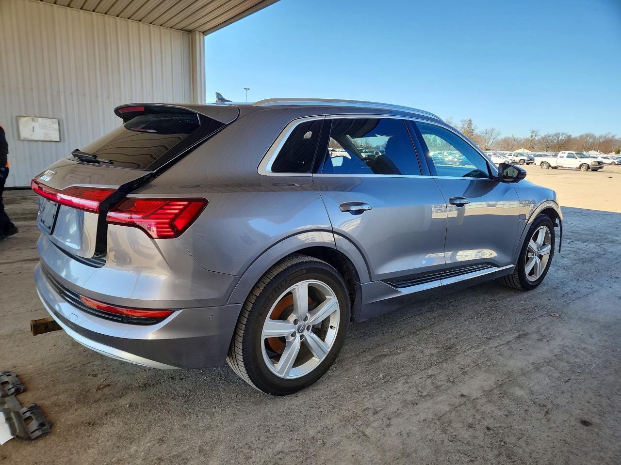2019 AUDI E-TRON PRESTIGE photo 3