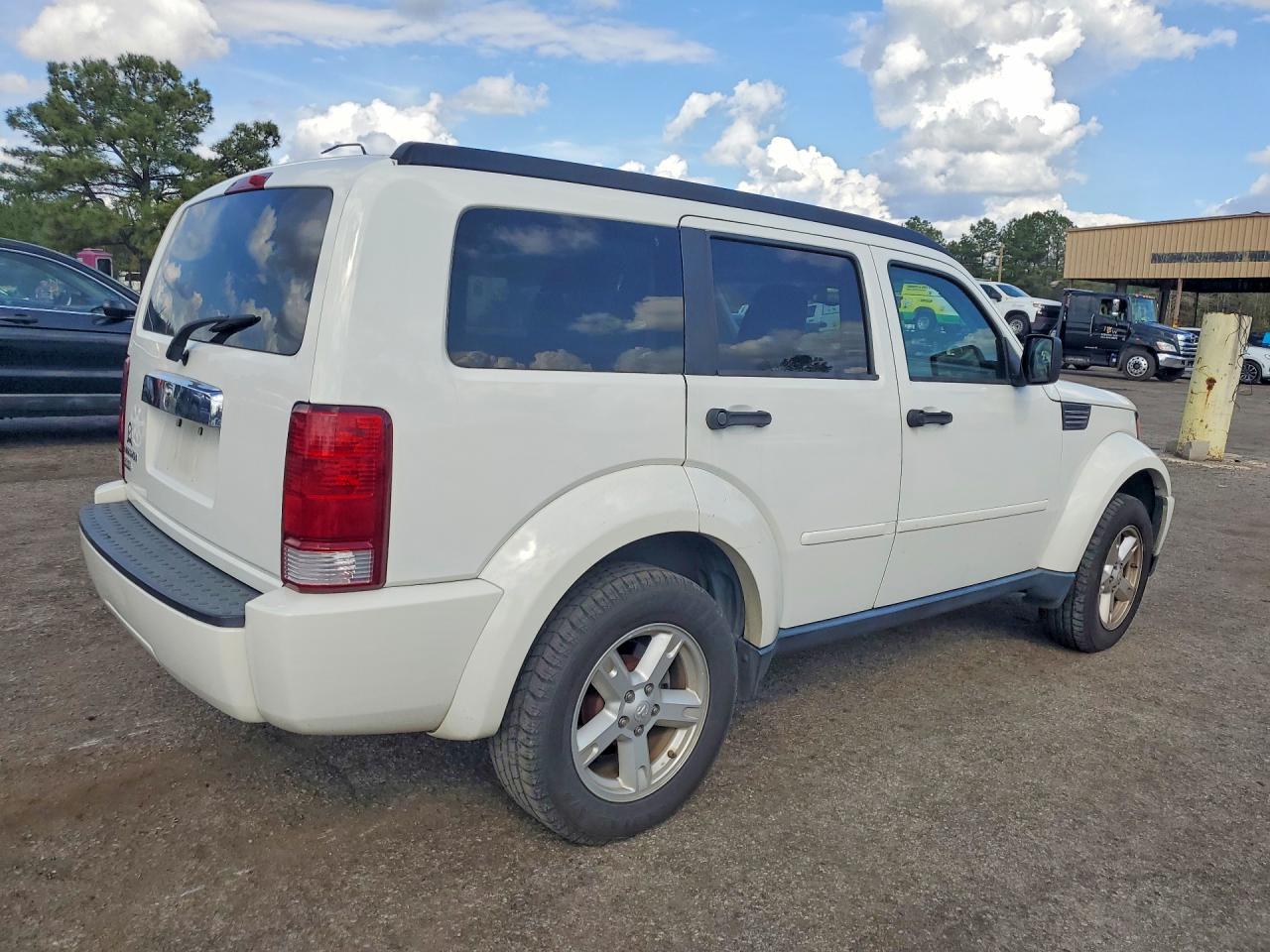 2007 DODGE NITRO SLT photo 3