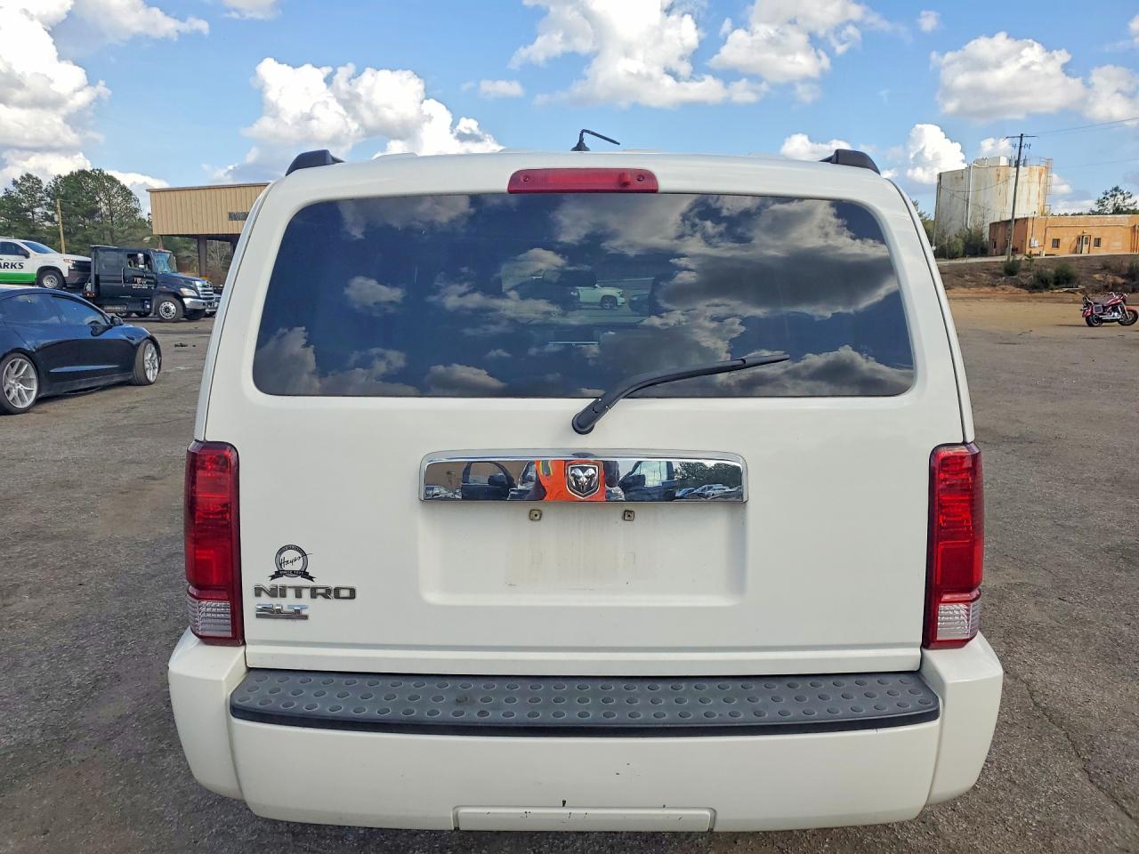 2007 DODGE NITRO SLT photo 6