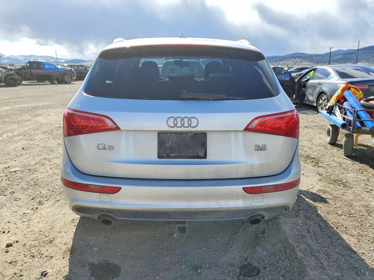 2010 AUDI Q5 PREMIUM PLUS photo 6