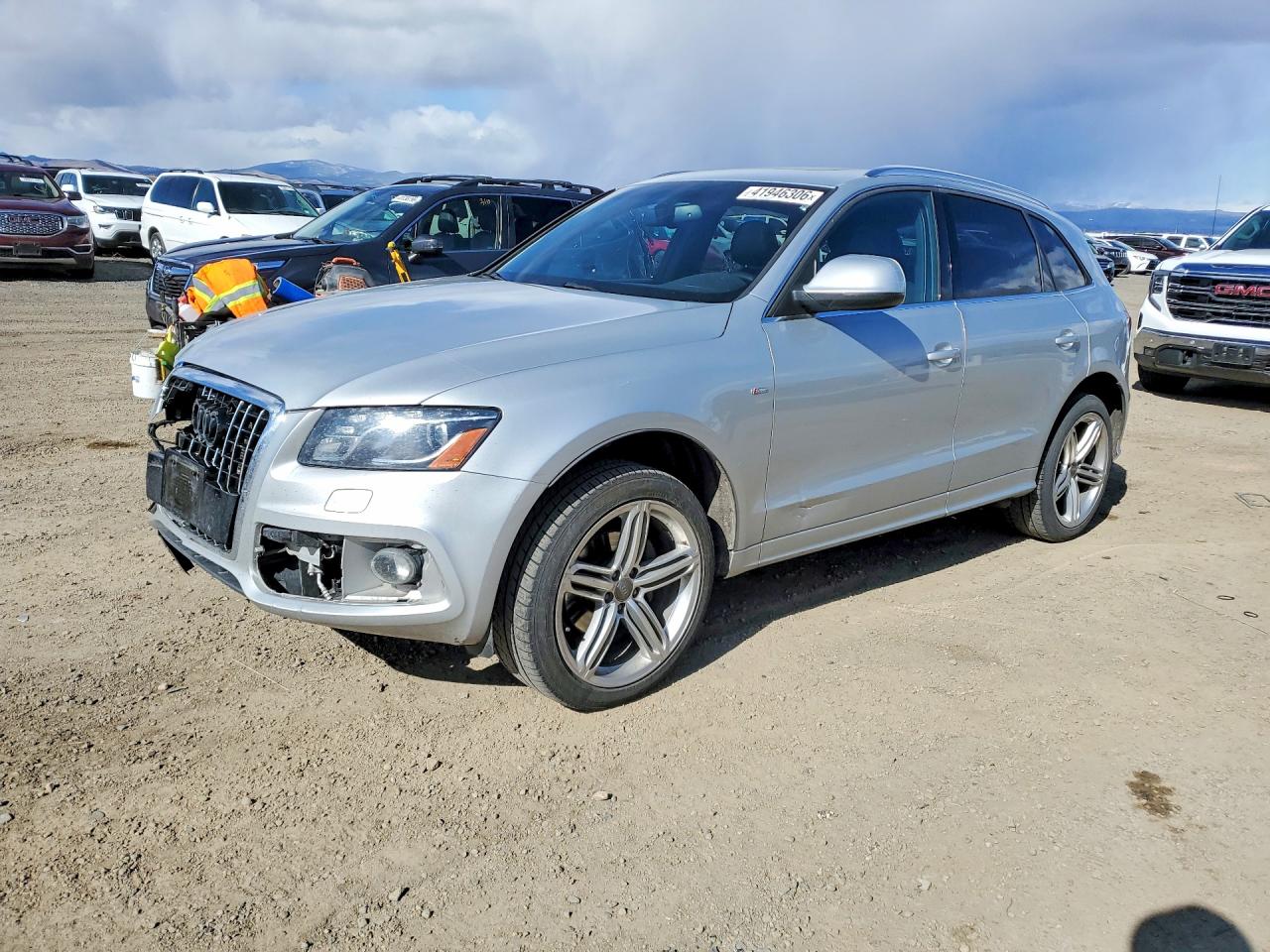 2010 AUDI Q5