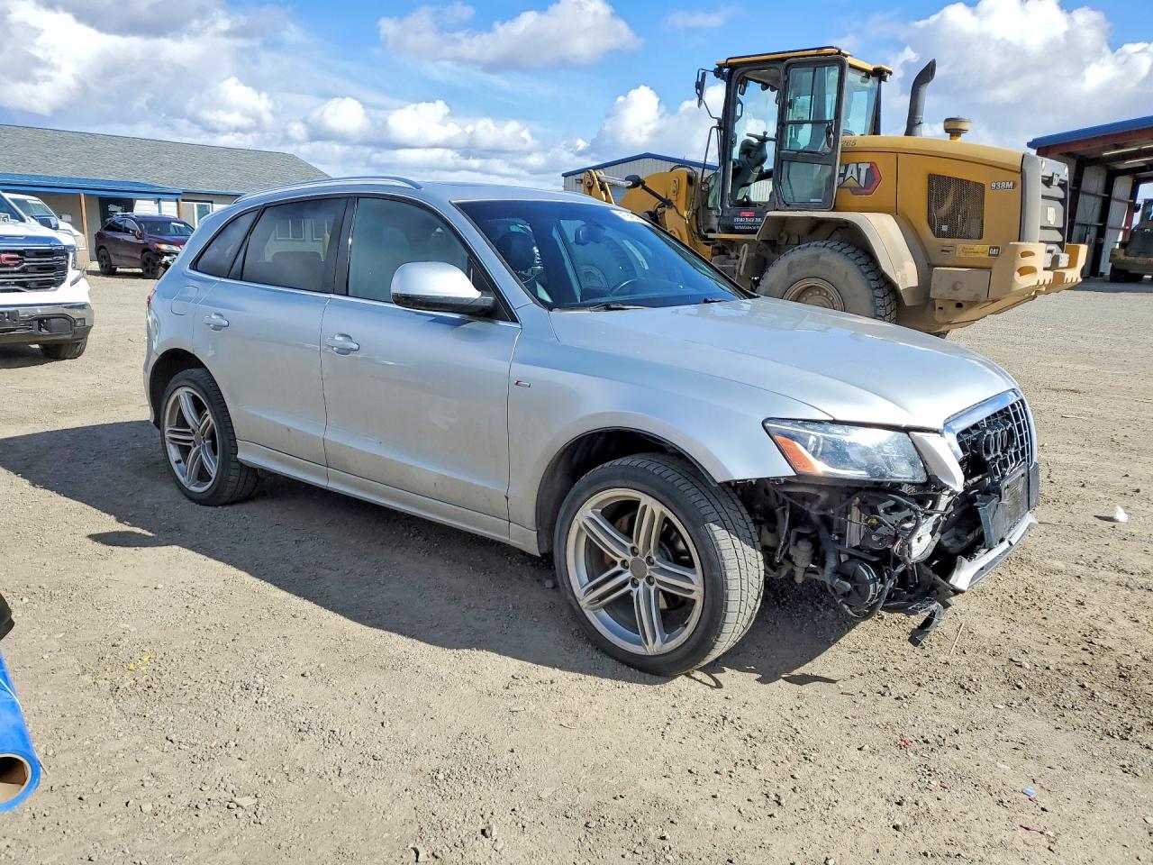 2010 AUDI Q5 PREMIUM PLUS photo 4