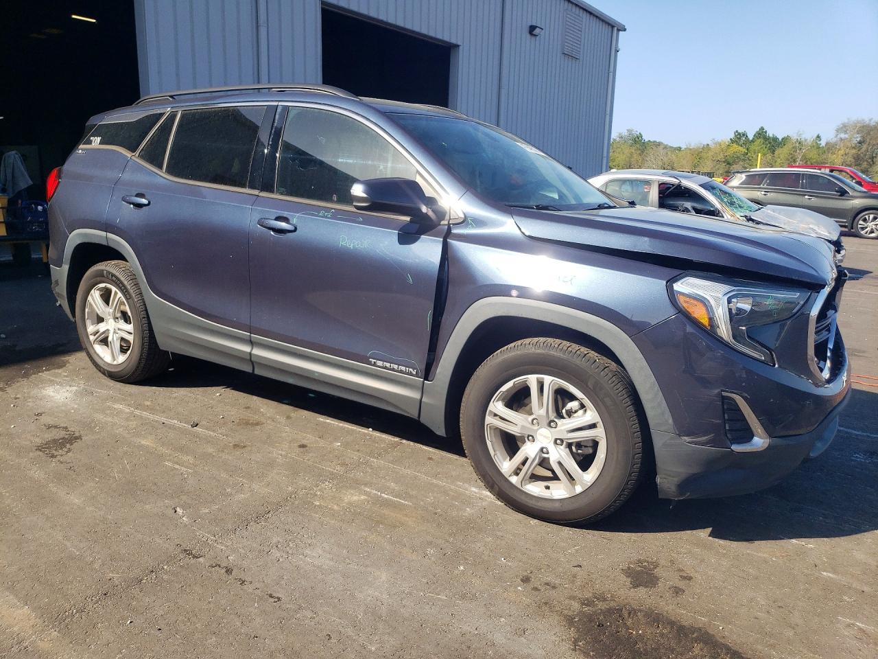 2018 GMC TERRAIN SLE photo 7