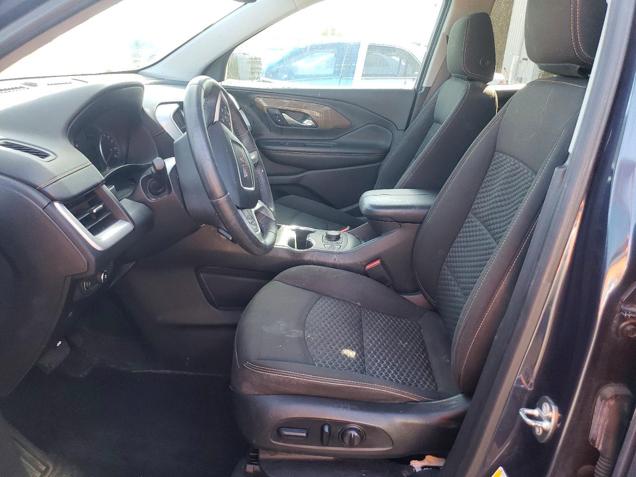 2018 GMC TERRAIN SLE photo 13