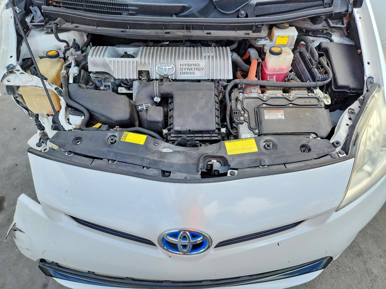 2013 TOYOTA PRIUS TWO photo 11