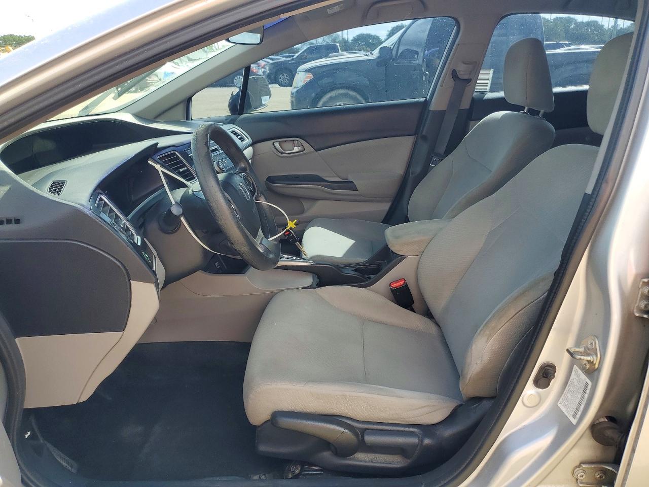 2013 HONDA CIVIC LX photo 7