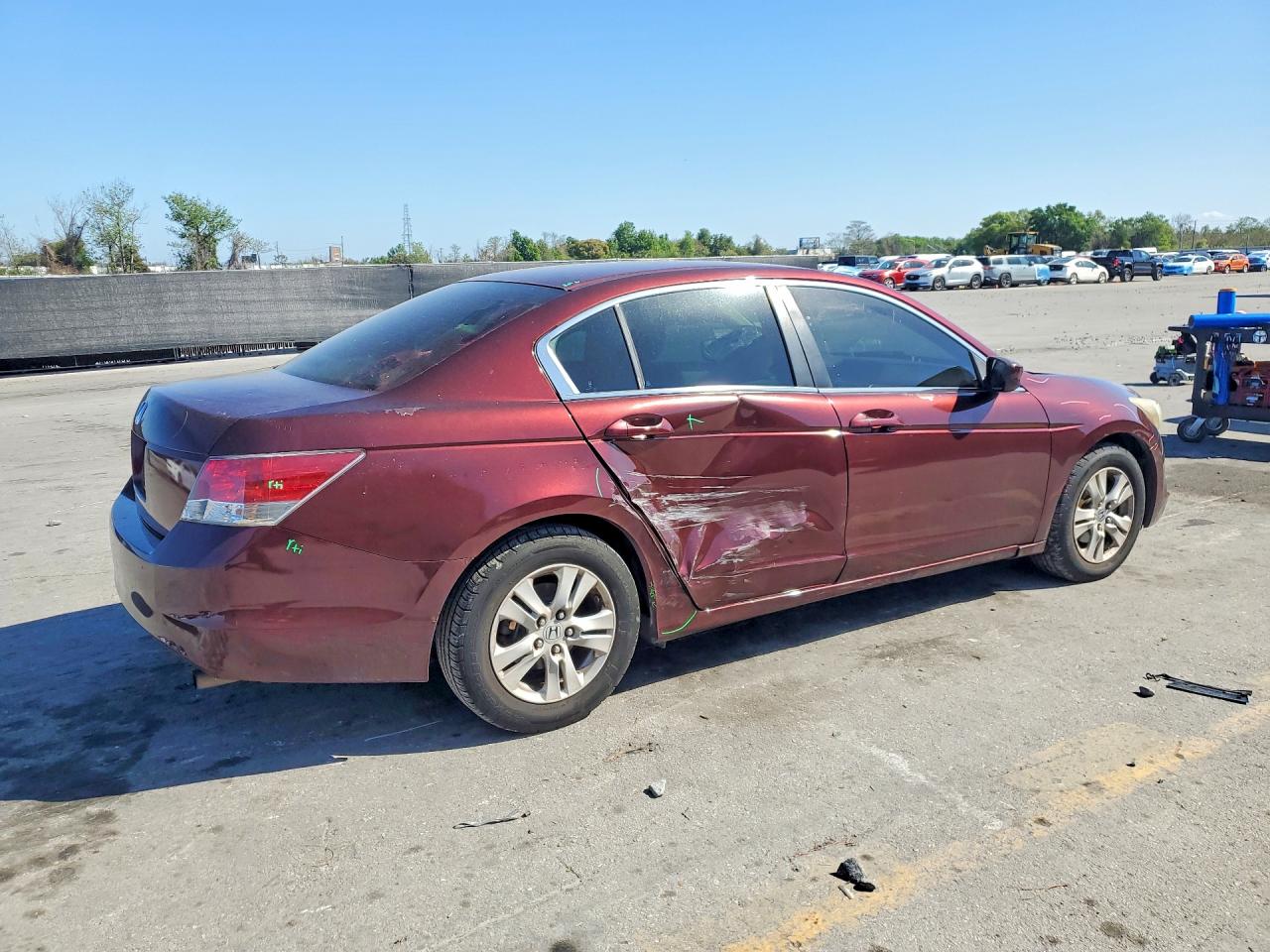 2010 HONDA ACCORD LX photo 5