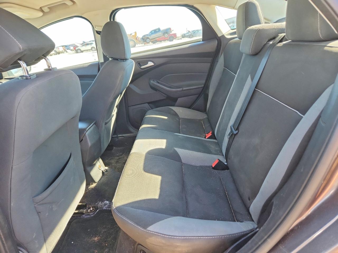 2013 FORD FOCUS SE photo 10