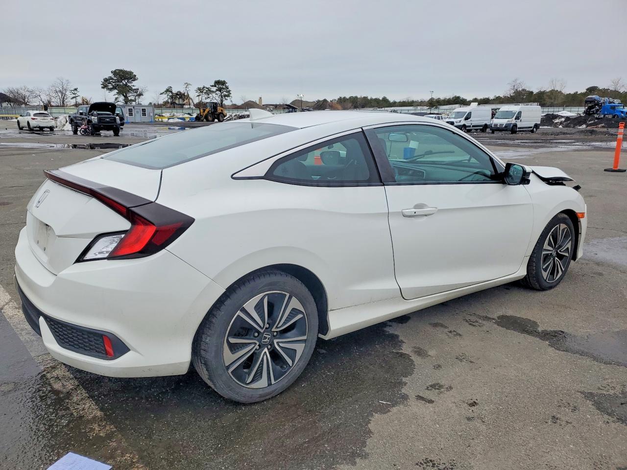 2016 HONDA CIVIC EX photo 3