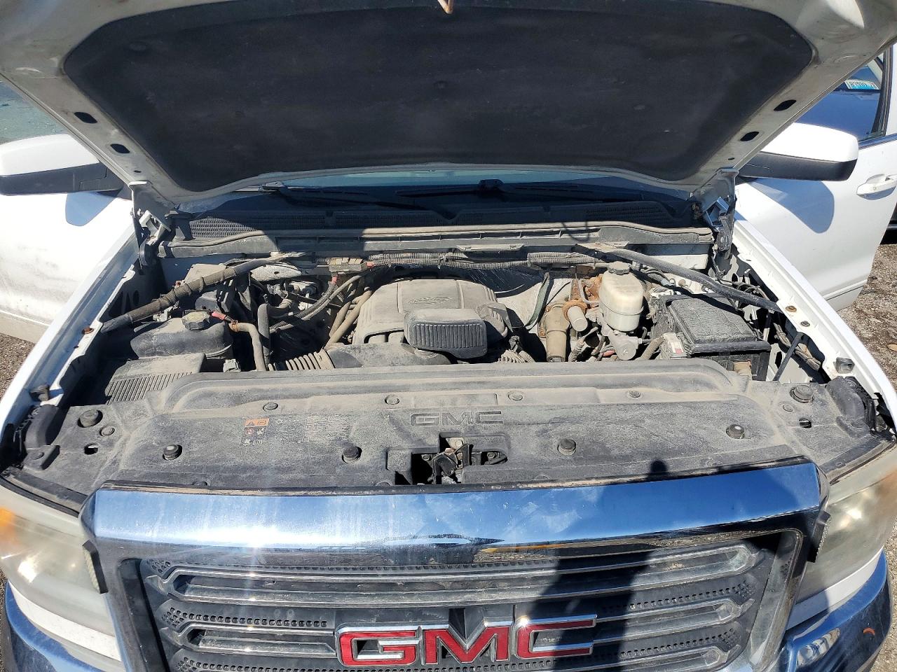 2015 GMC SIERRA K2500 SLE photo 11