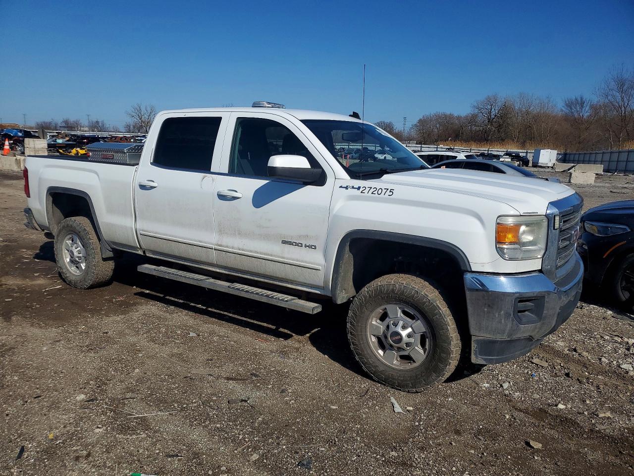 2015 GMC SIERRA K2500 SLE photo 4