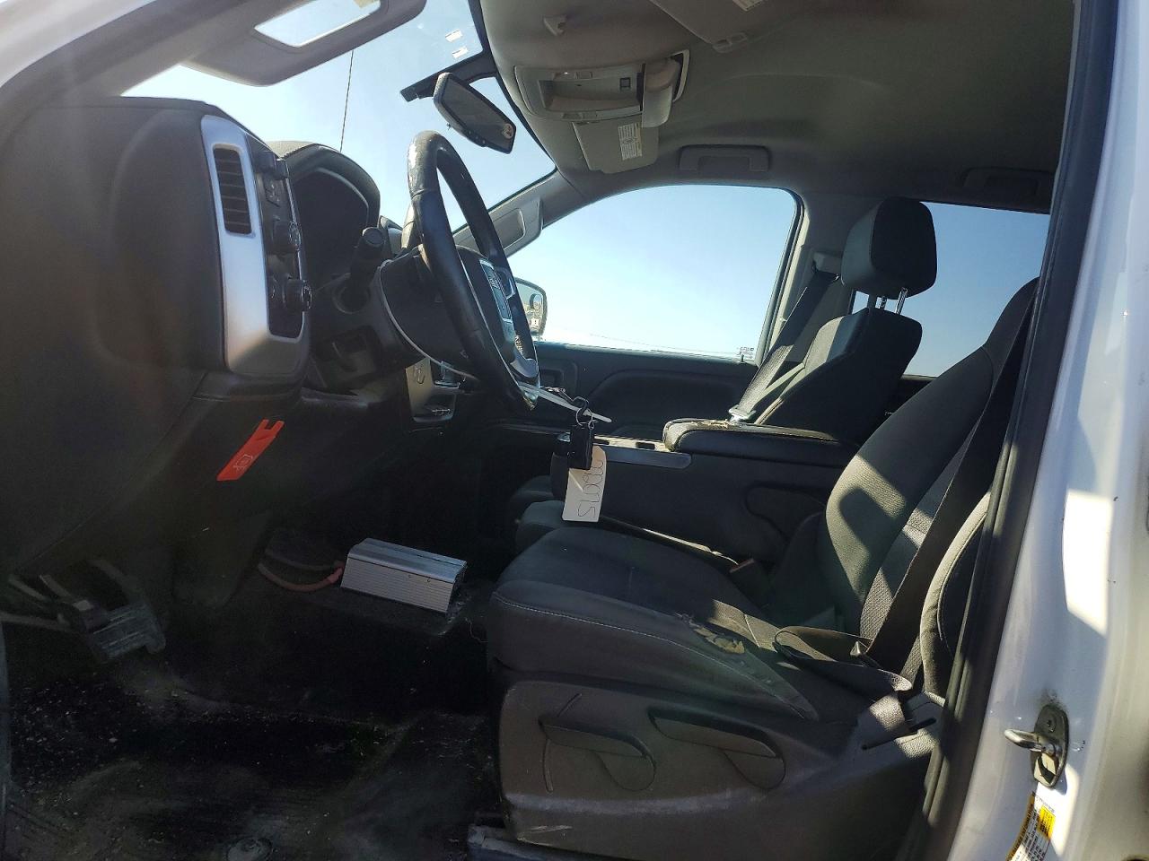 2015 GMC SIERRA K2500 SLE photo 7