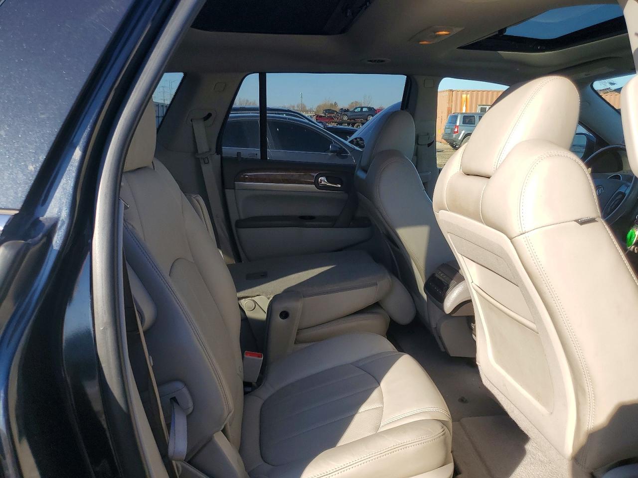 2011 BUICK ENCLAVE CXL photo 11