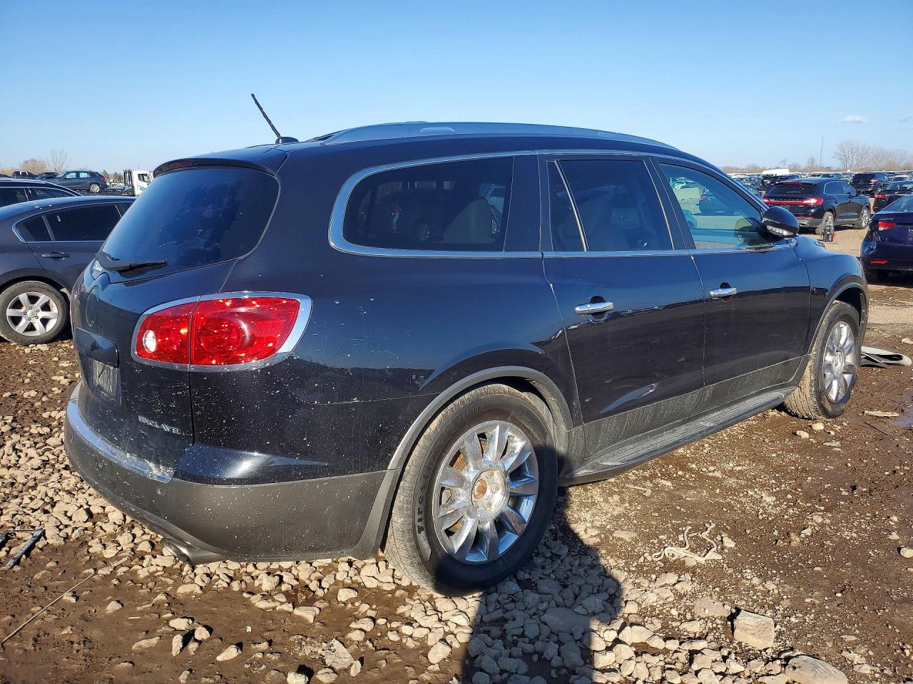 2011 BUICK ENCLAVE CXL photo 3