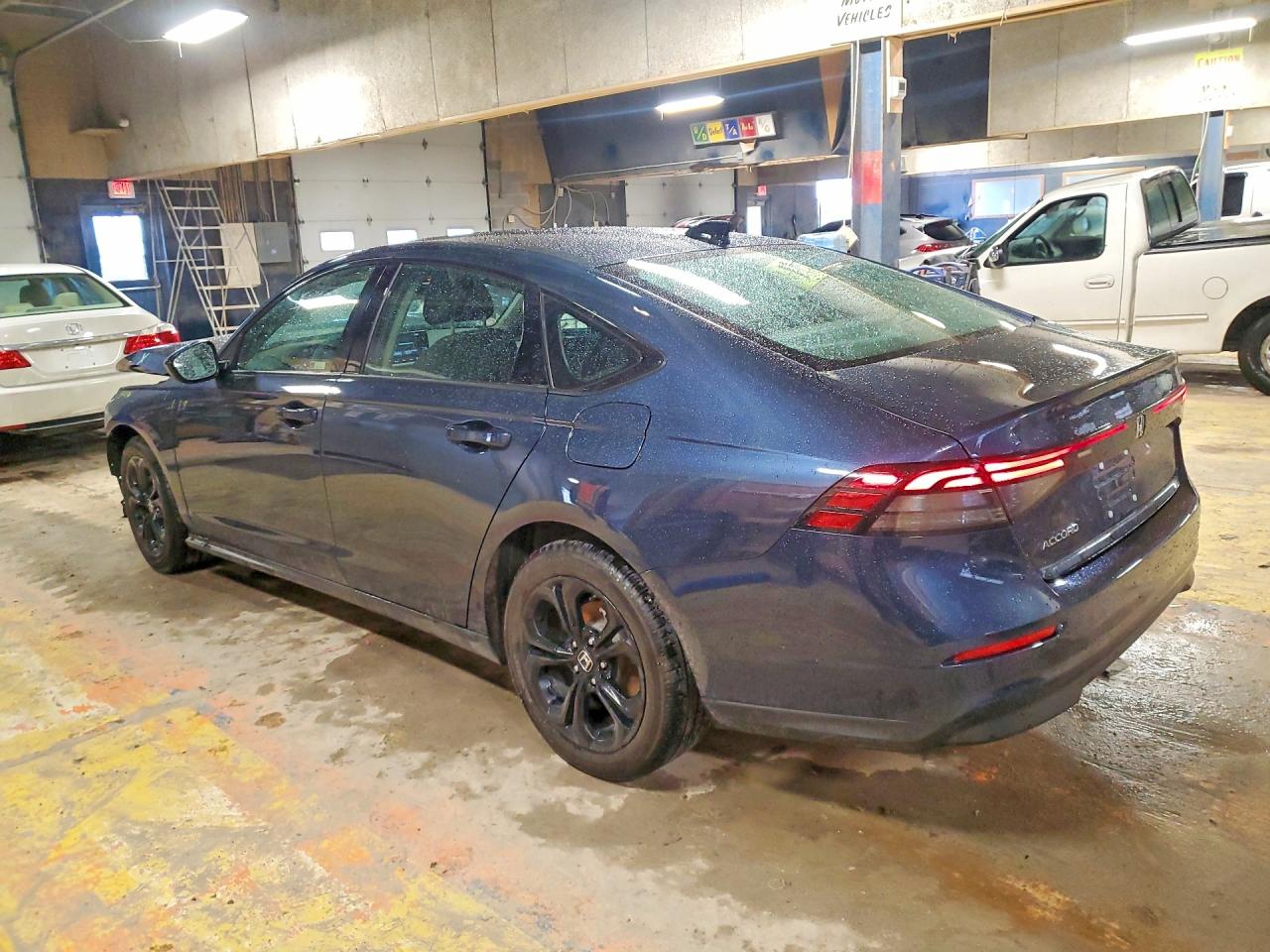 2025 HONDA ACCORD SE photo 3