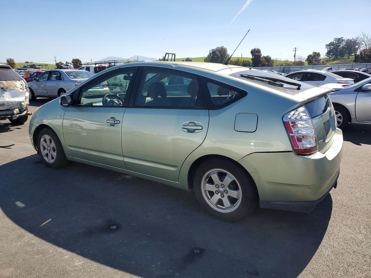 2007 TOYOTA PRIUS BASE photo 4