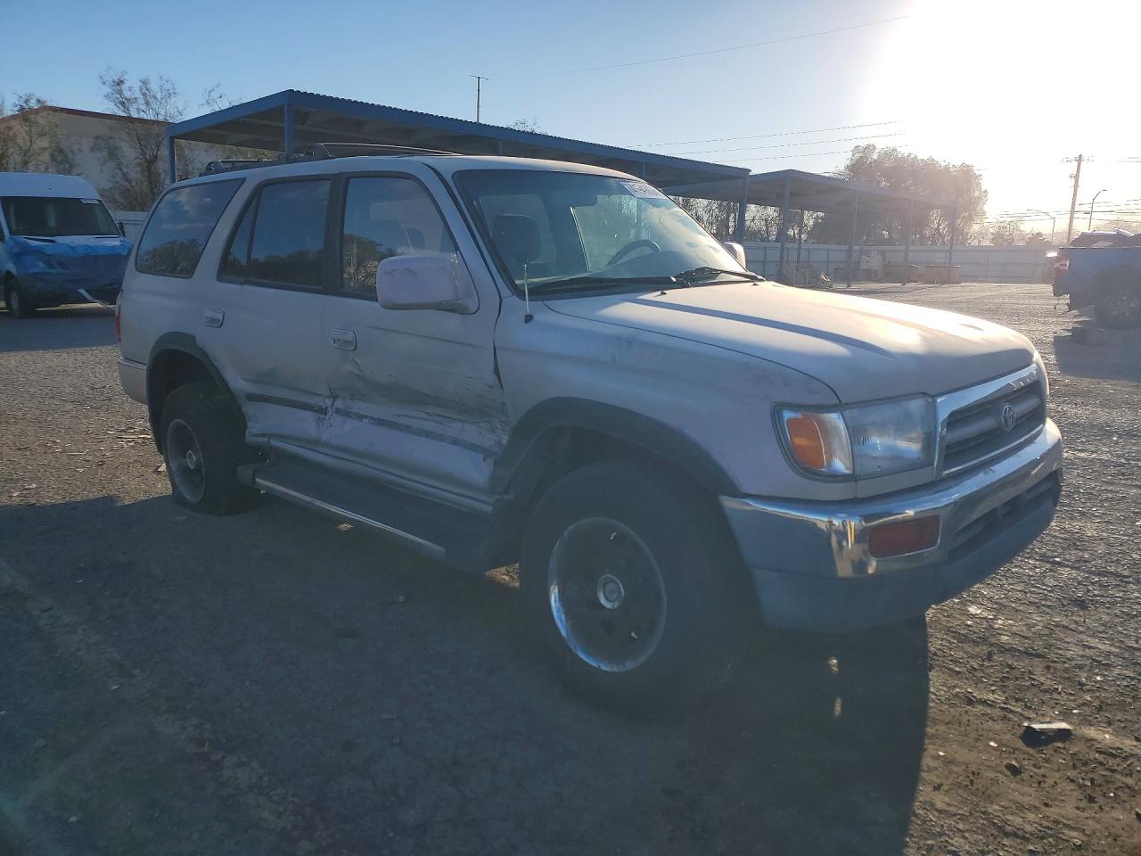 1997 TOYOTA 4RUNNER SR5 photo 4