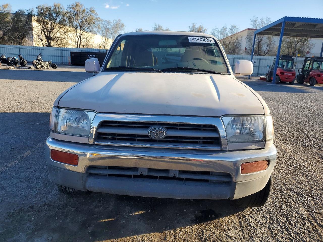 1997 TOYOTA 4RUNNER SR5 photo 5