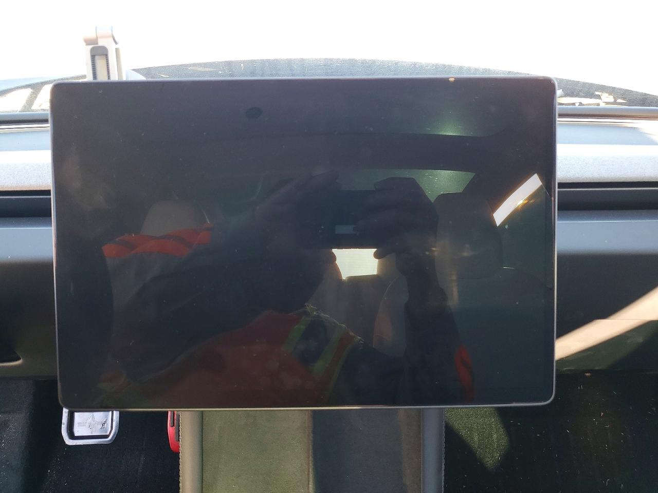 2024 TESLA MODEL 3 photo 17