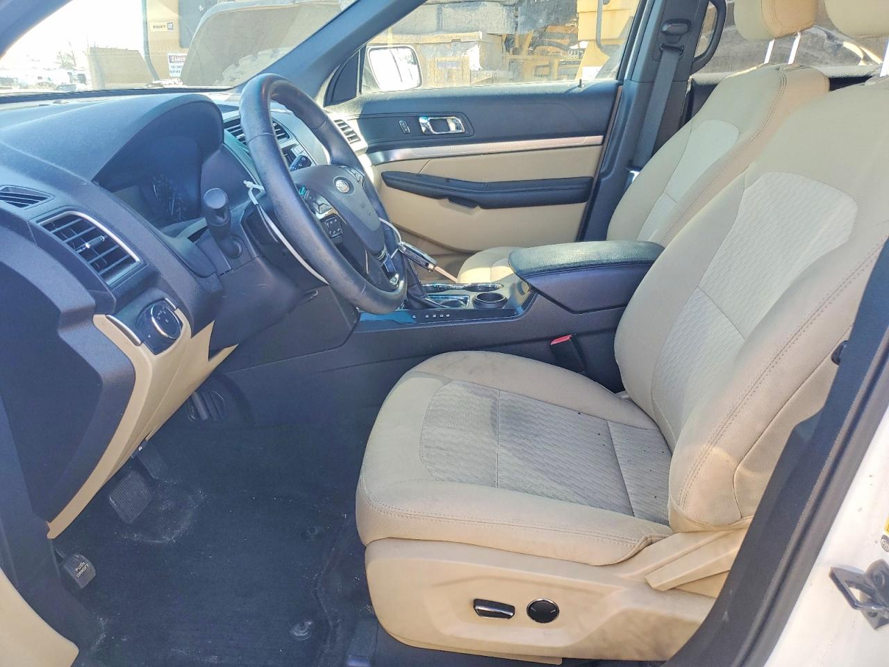 2016 FORD EXPLORER photo 13