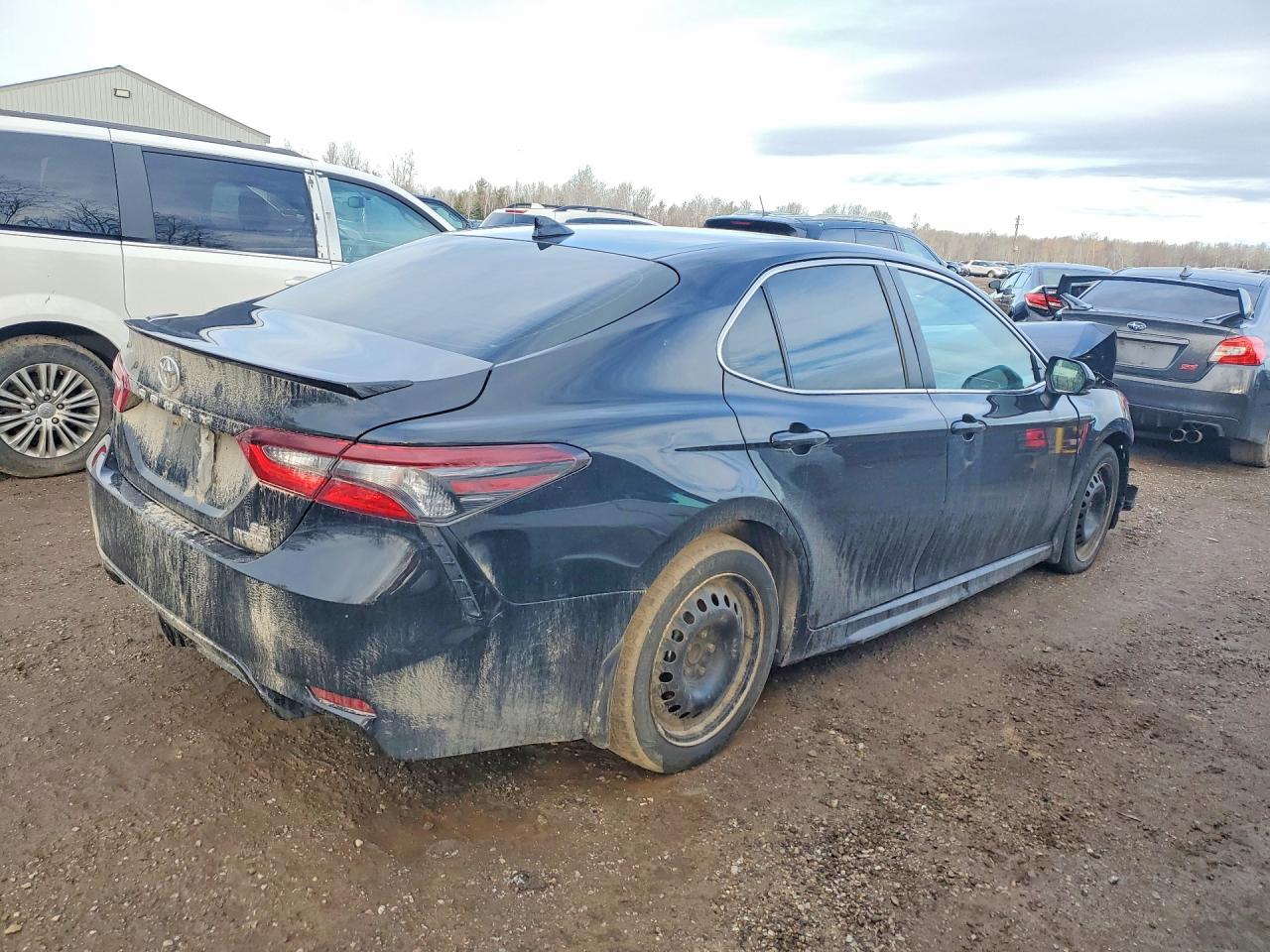 2022 TOYOTA CAMRY XLE photo 5
