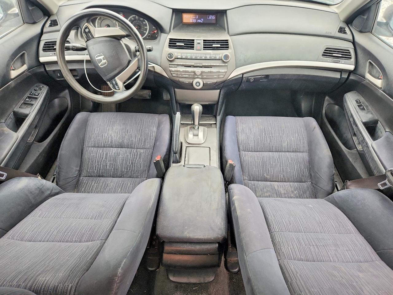 2011 HONDA ACCORD LX photo 15