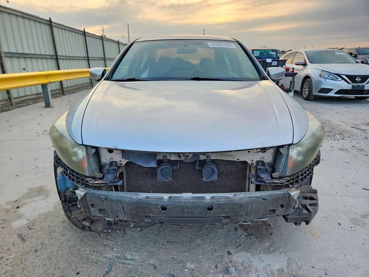 2011 HONDA ACCORD LX photo 9