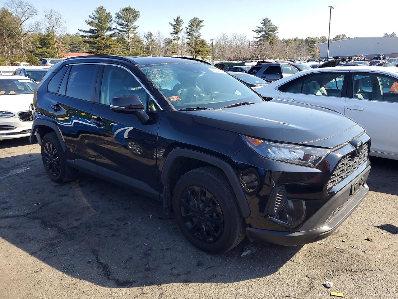 2019 TOYOTA RAV4 LE photo 7