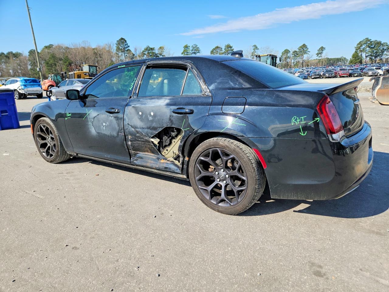 2019 CHRYSLER 300 S photo 4