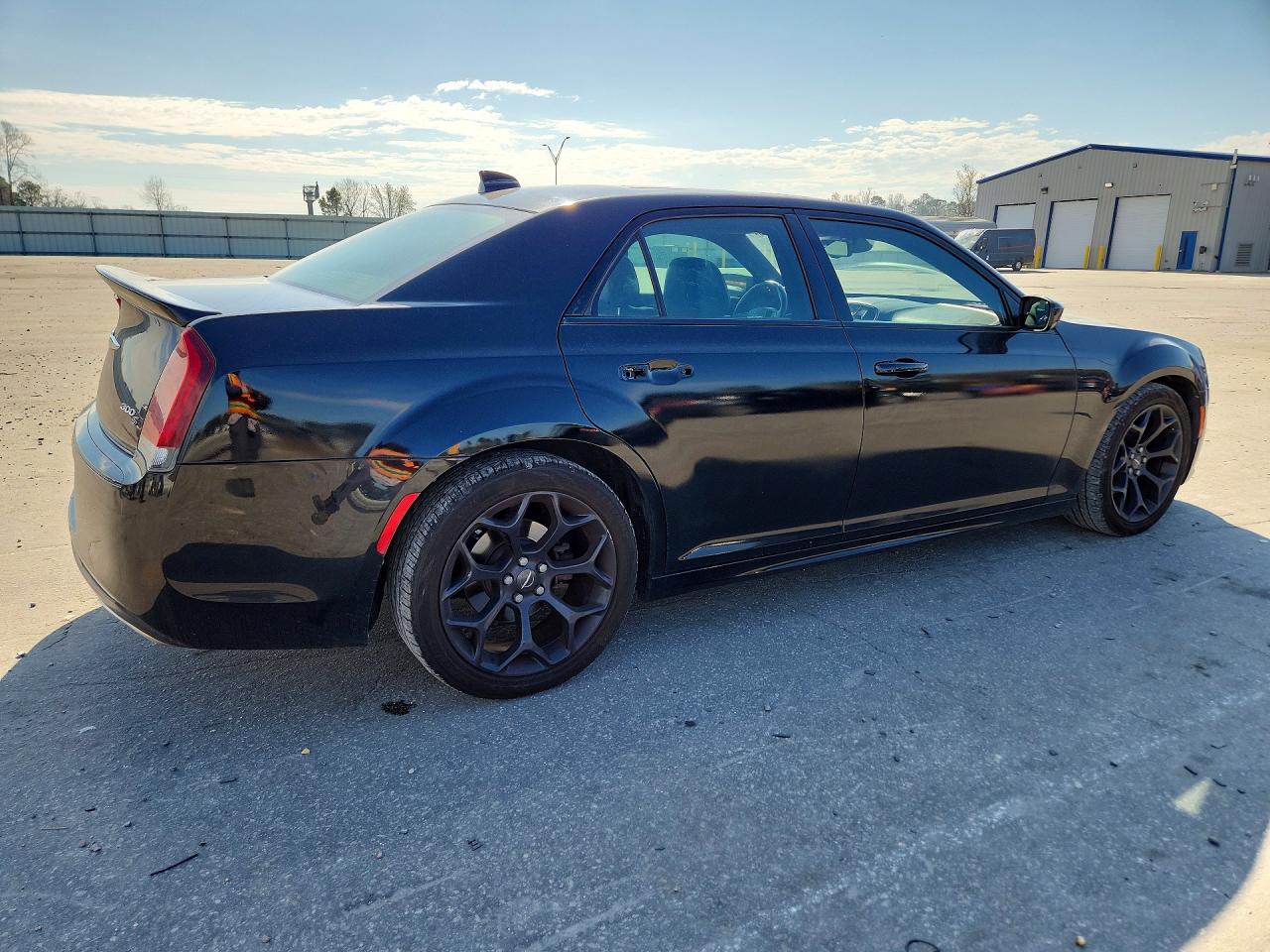 2019 CHRYSLER 300 S photo 7