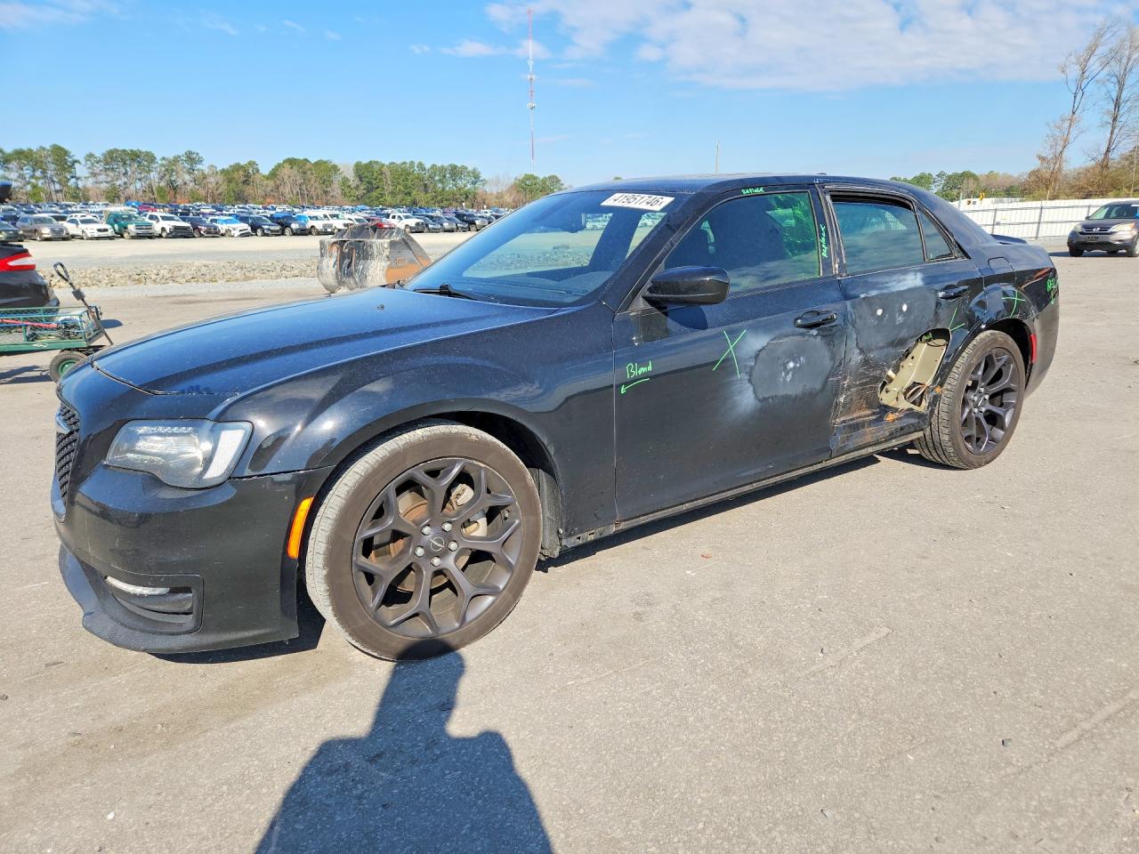 2019 CHRYSLER 300