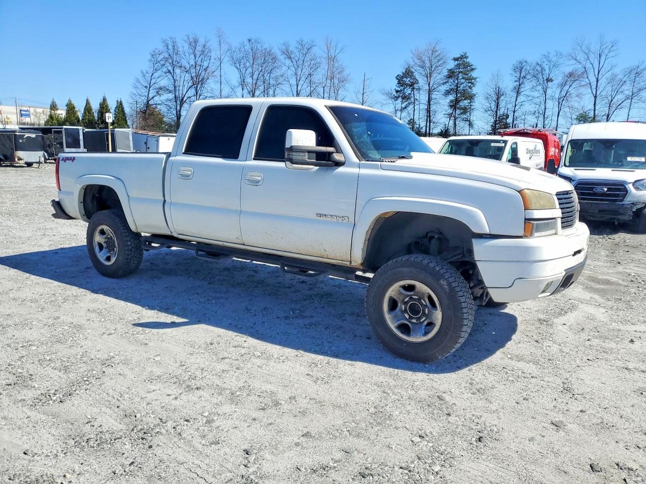 2004 CHEVROLET SILVERADO K2500 photo 4