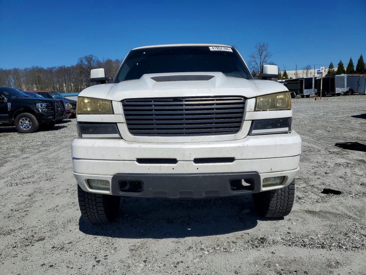 2004 CHEVROLET SILVERADO K2500 photo 5