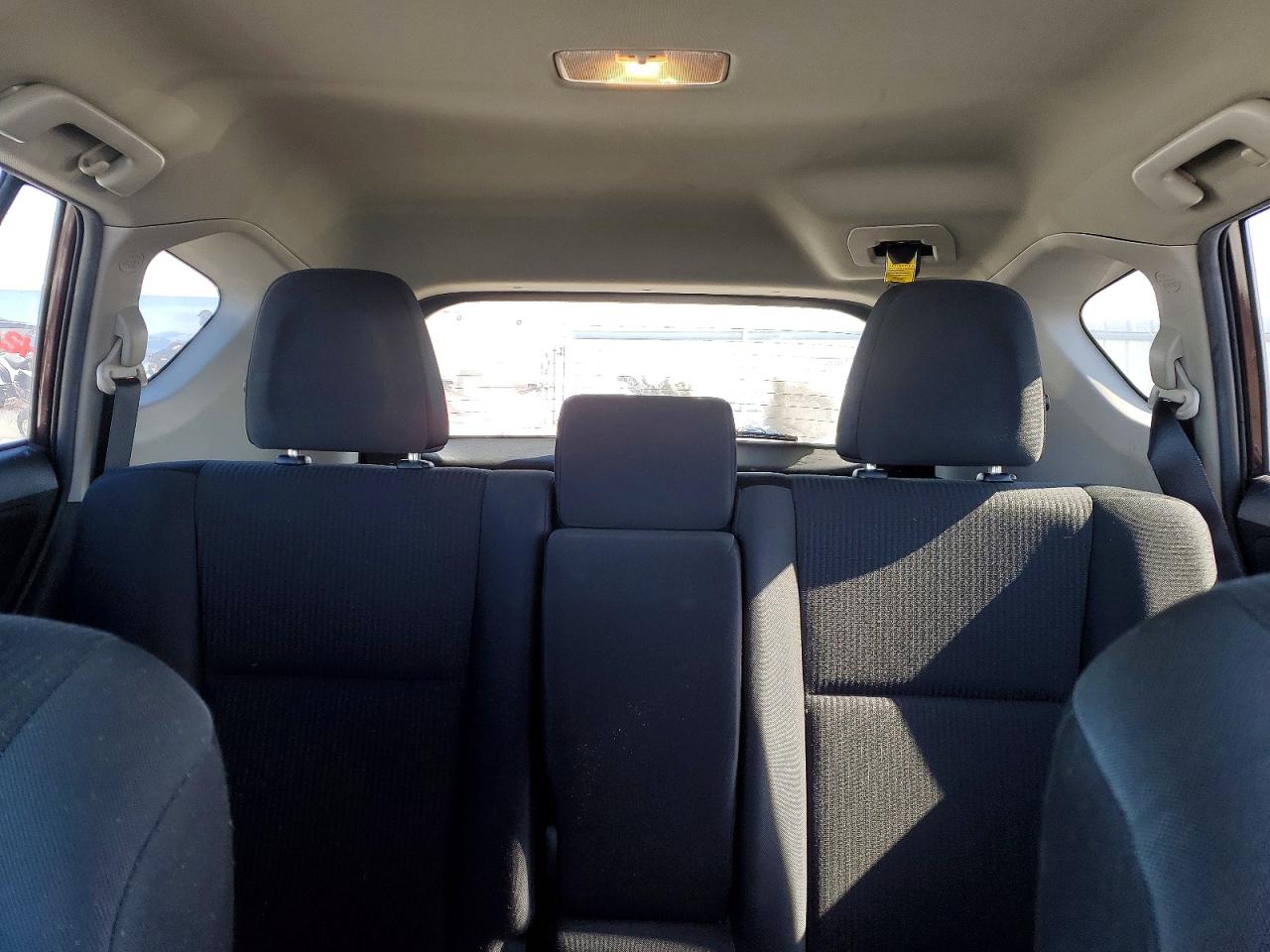2016 TOYOTA RAV4 LE photo 10