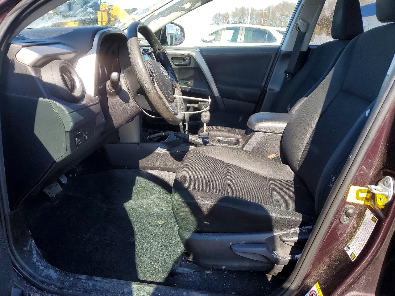 2016 TOYOTA RAV4 LE photo 7
