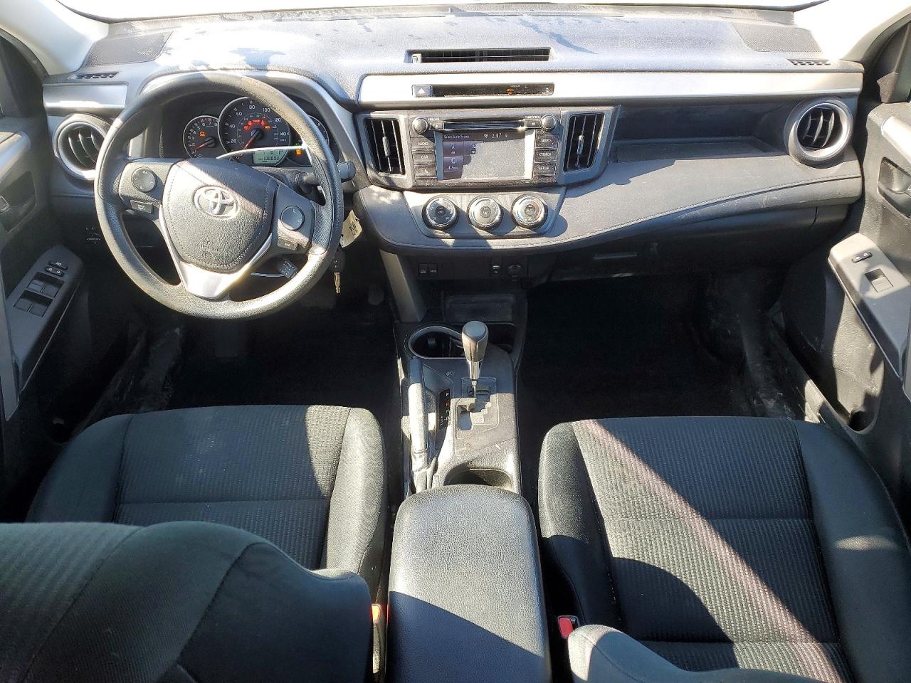2016 TOYOTA RAV4 LE photo 8