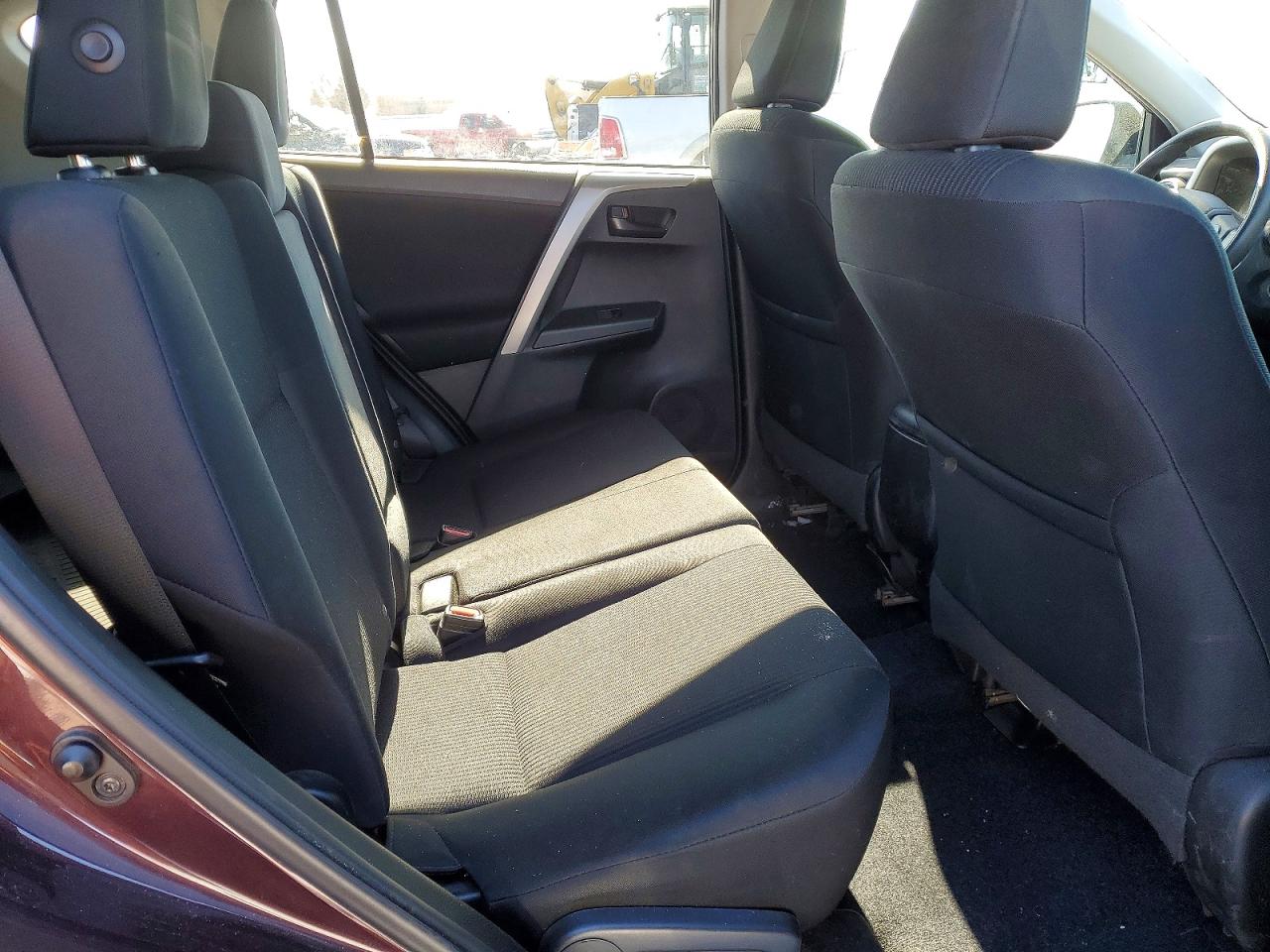 2016 TOYOTA RAV4 LE photo 11