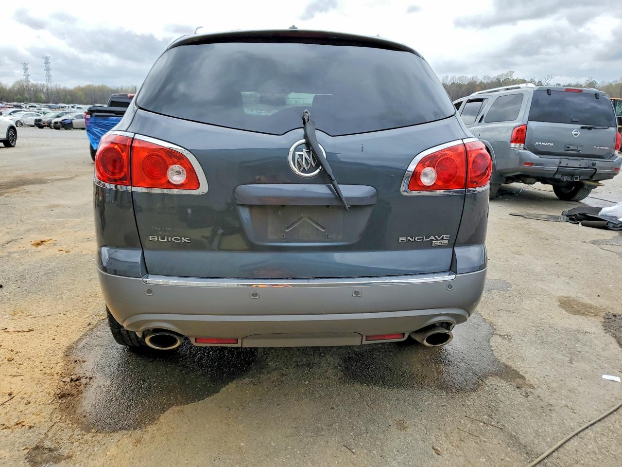 2011 BUICK ENCLAVE CXL photo 11