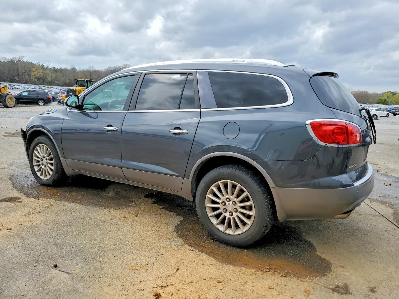 2011 BUICK ENCLAVE CXL photo 3