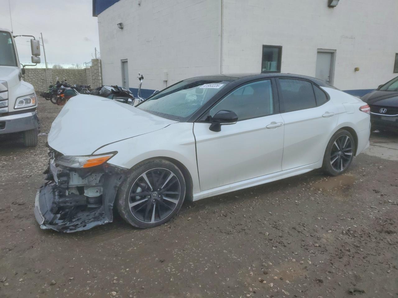 2020 TOYOTA CAMRY